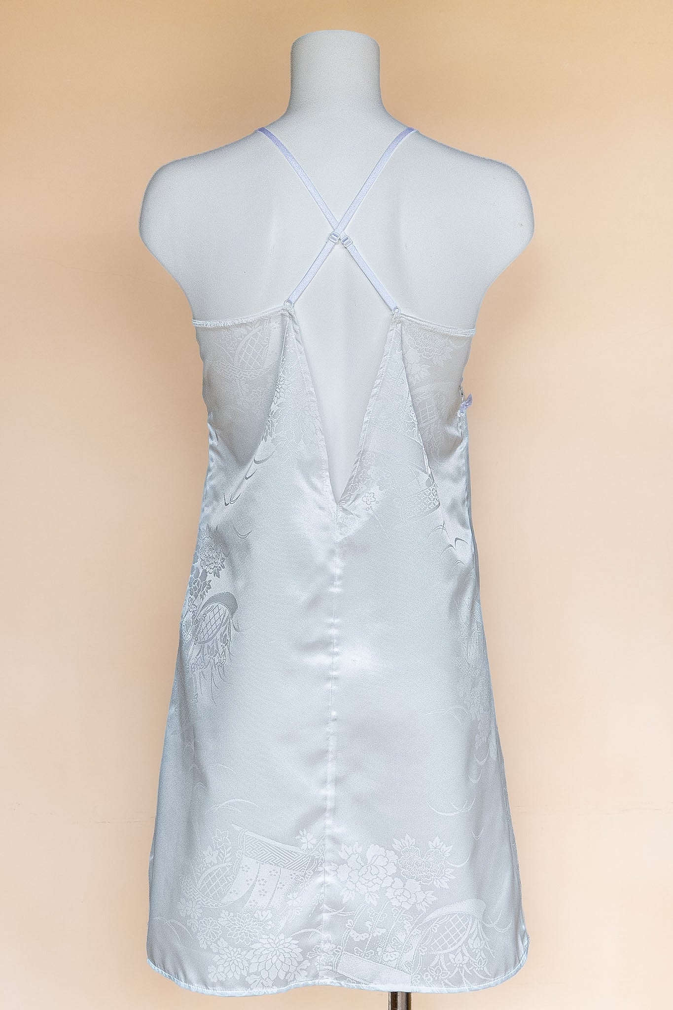 NAGI Aura All White – 参（3）