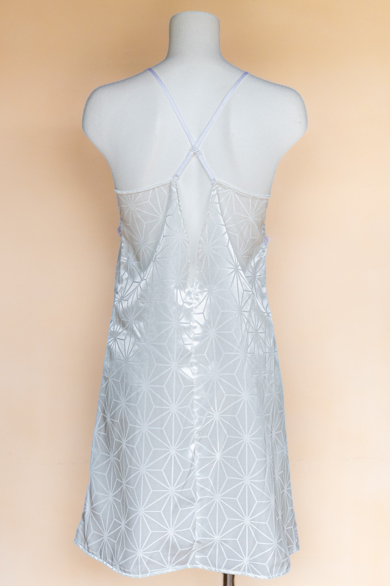 NAGI Aura All White – 陸（6）